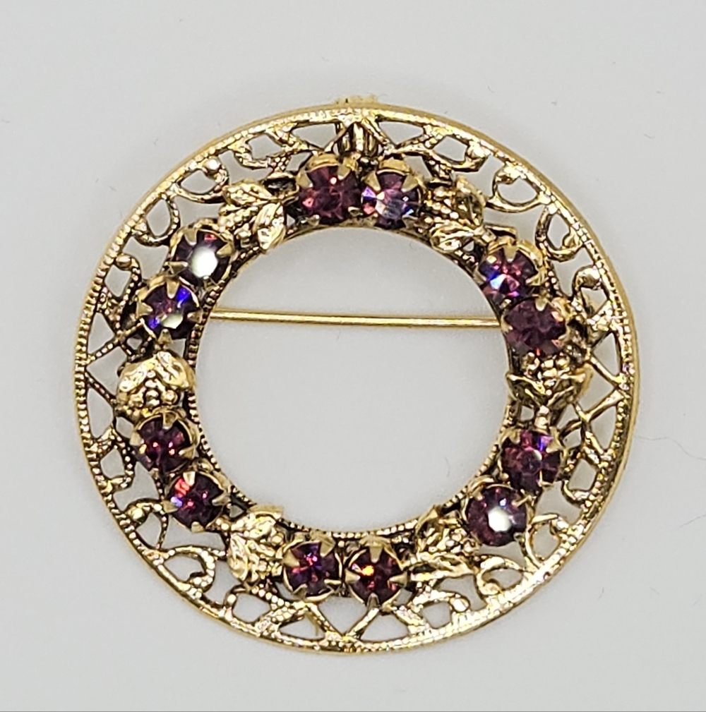 Elegant Vintage Gold Tone and Purple Crystal Rhinestone Brooch